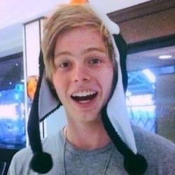i live for the 5SOS