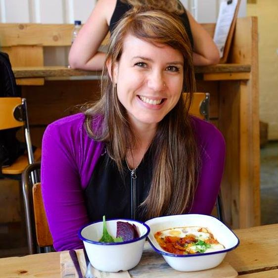 Content strategist @Facebook, writer of fictions, proud Canadian, fan of polka-dot dresses and motorcycle boots, unabashed lover of television.
