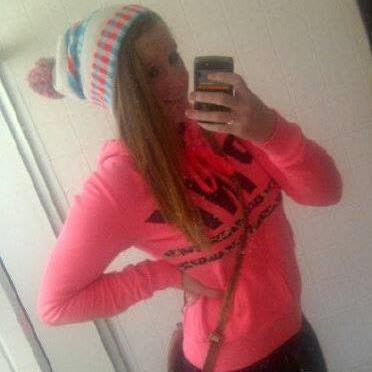 ~single~ teenage girl~ taken~ 12/11/13 I'm a bitch & if you follow don't complain . I'm stubborn. I love to party , get drunk & smoke bongs!:)3