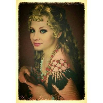 20 years old || Soprano at the Palais Garnier
“Angels pure, radiant! Take my soul to heaven!”