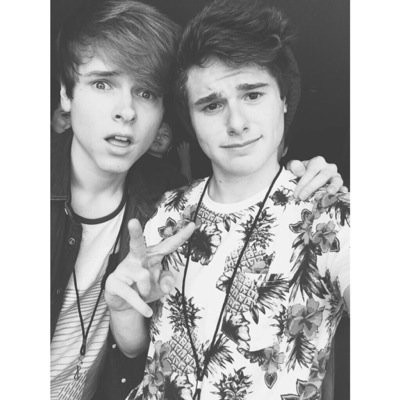 Food and luke are life || @bcringtccn is mine || 101414