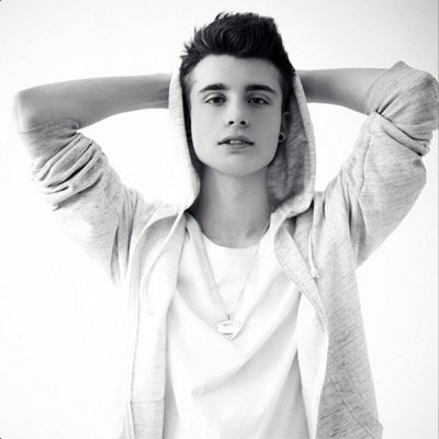 {Taken} by @Baebitchyo I love you baby! dad to my son Ben Robert Cater! he has the best mommy in the world! my son: @SamPottorff101