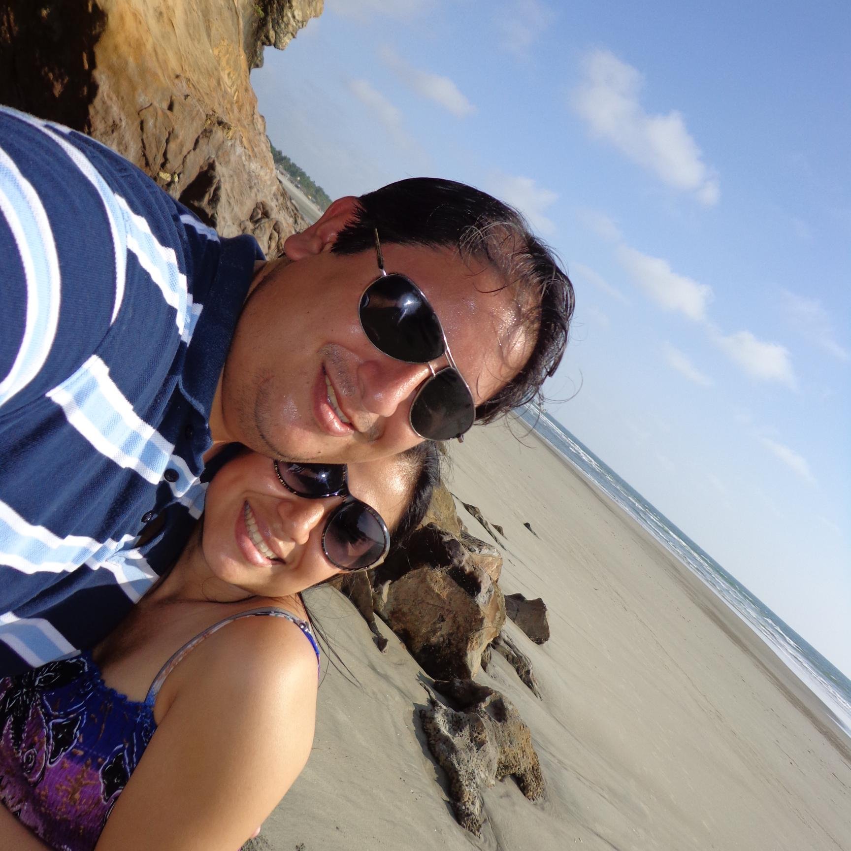 MEDICO.. AMOR POR LA EMERGENCIA...CASADO CON LA MAS BELLA MUJER...BARCELONISTA DE NACIMIENTO.. MANABA HASTA LA MUERTE