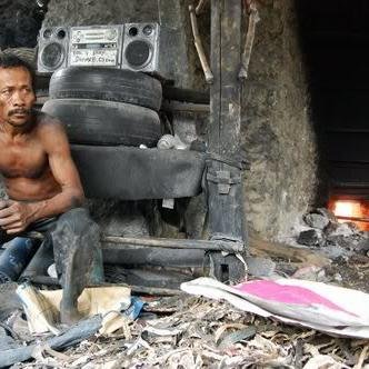 Karsel9's profile picture. Korban Kebijakan.