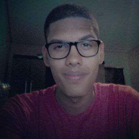 ''A inveja de muitos , a alegria de poucos e a surpresa que vai te conquistar rapidamente só com o brilho do olhar.''