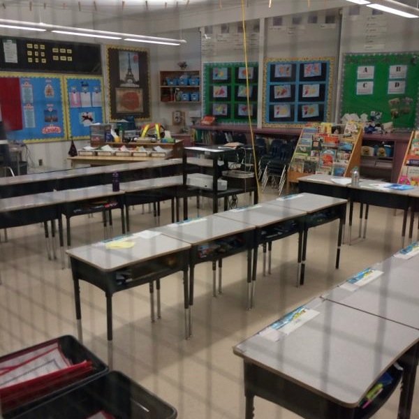 We are a grade 4/5 French Immersion Class at École Riverdale Elementary! We are excited to share our learning!