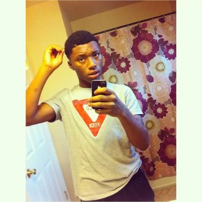 ___mikeeey's profile picture. F. me on ig @callme_mikeeey