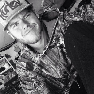 Tlam55's profile picture. welder
k-town