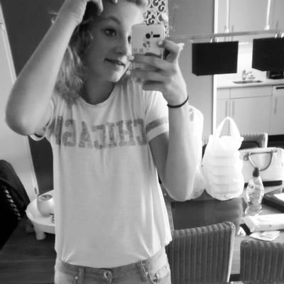 follow me on insta : alwaysx.beyourself add me on snap : mynameisboanne