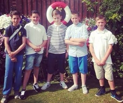 ✰Graphic Designer&Leader for @Siteuprising | Essex boy | 14 years old ✰