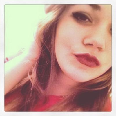 MandieeNoelle's profile picture. Kickin it in the 'Couve #Capricorn #Followme #Insta
http://t.co/aSnqAkqZw0 #TeamS4