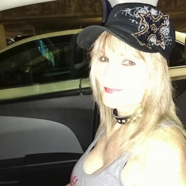 Mom of 2 and grandma of 3. 🖕TRUMP 🖕MAGA. We will never stop resisting 💙 

DMs will be ignored