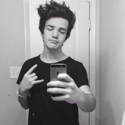 AaronDelTweets's profile picture. YOU CAN DELETE YA TWEETS BUT YOU CANT HIDE!!