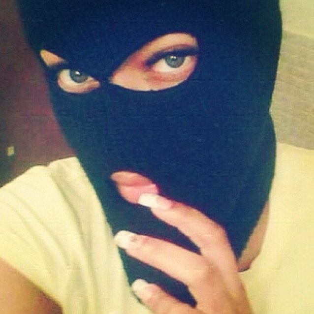Wanted by Many, Taken by None. im really just a simple girl looking for that special one, ONE [♥] High Heels && High Hopes!!