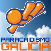 Única escuela de Paracaidismo en Galicia desde 1988. Reconocidos por la Federación Aeronáutica Gallega. 2 Premios al mejor club gallego. Tándem, cursos y demos