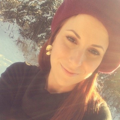 Former web editor from OH, MI, PA, CT and TX. Now I work at a bar and sling vintage. Lover of animals, books, family, and gin. Socially awkward.