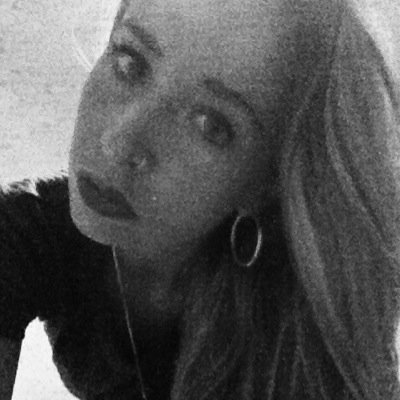 Instagram: ella_barrett
