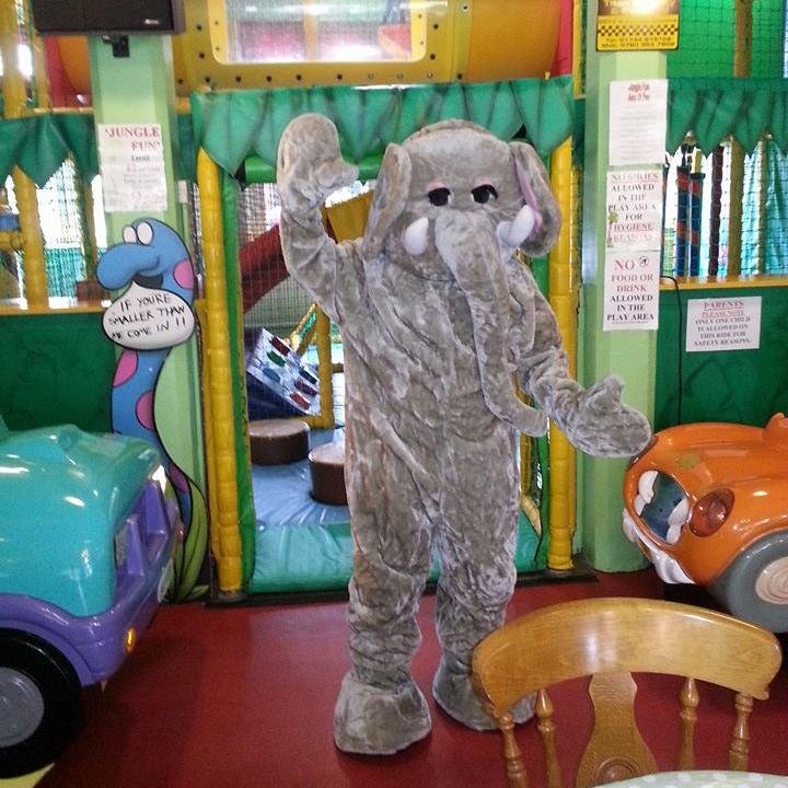 TheBlackBull14's profile picture. Traditional family friendly pub. Serving only fresh home cooked food every day. Fantastic indoor soft play plus outdoor space that your little ones will love!!