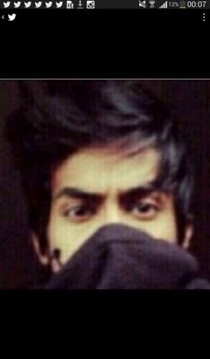 ‏‏انا لا اهجر احدا ،  لكنني لا امسك يد من اراد الرحيل ! الخاص مهمل