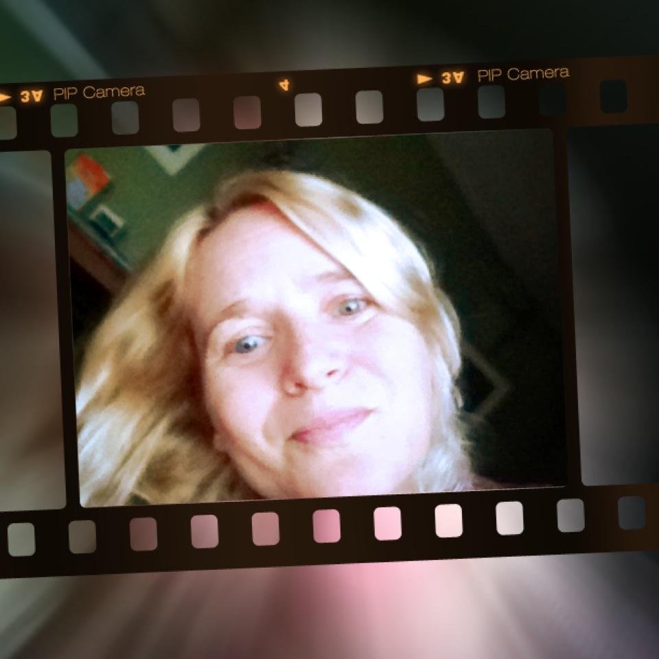 vickiherrera10's profile picture. #socialmedia #communitymanager 
#photographer #society6  #displate