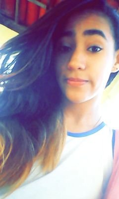 xxoquitafernan1's profile picture. Gostaria de voltar a ser criança, porque joelhos ralados são curados mais rápido do que nossos corações