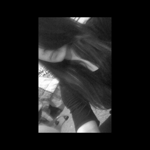 |cutter|depressed| Instagram/ xx.brokenbones.xx  My main account on twitter is @pearlday44009