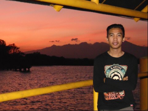 @RizaFMaghfiroh