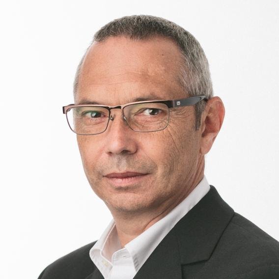 Consultant #web #média #finance. Fondateur et ex-patron du site d'info cBanque/MoneyVox
