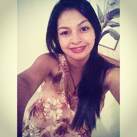 15♥. Bailarina,chevere,extrovertida,excelente amiga.
 Alerjica al amor,a veces odiosa,Saraith toledo,fb https://t.co/tHjETAuv7Y.