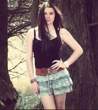 Loves spending time with family & friends!! Live life to the fullest ♡ love the life you live & live the life you love ♥