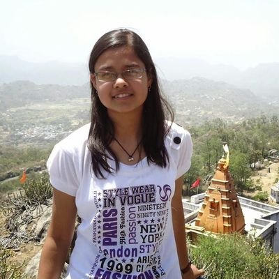 CharviVitthal's profile picture. 