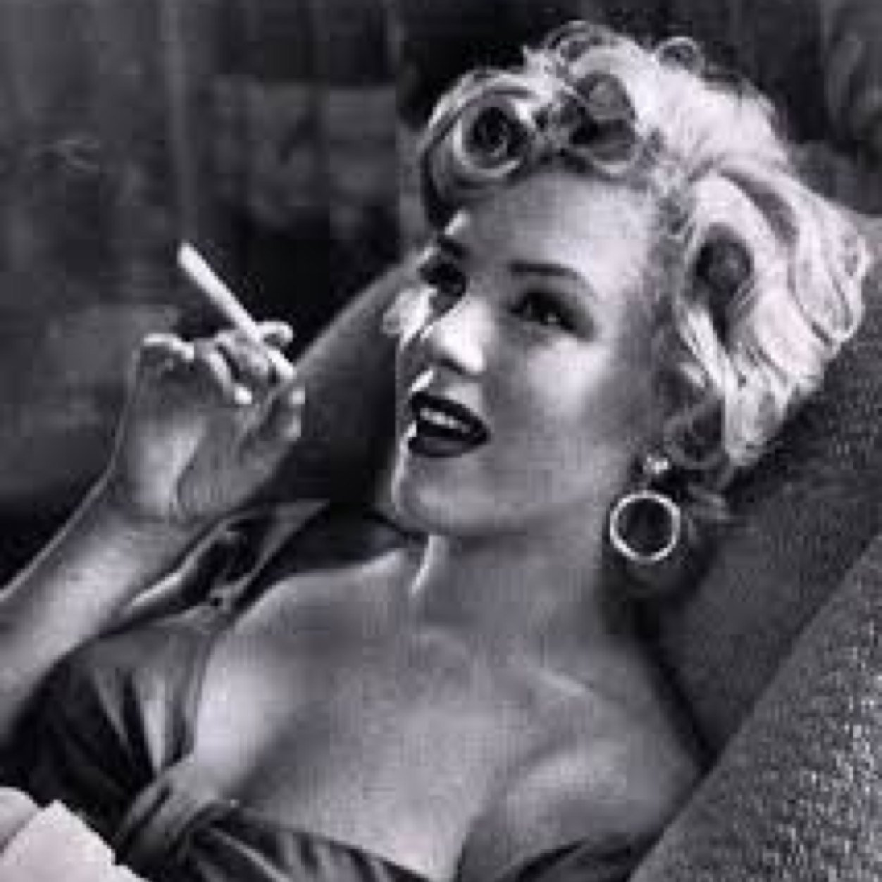 xEstherhartjee's profile picture. Bonjour