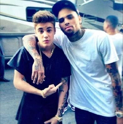 Team Breezy - ajudando a beliebers