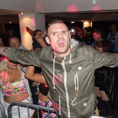 im a mc follow me for vids an partiez. xx
jamie sherratt add us on fb xx