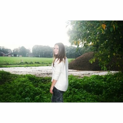 ~ be strong ♡ ~ Je bent mijn beste meissie! ~ vechtdal college Hardenberg, H3c ~ Bergentheim ~ 10-09-'99 ♡