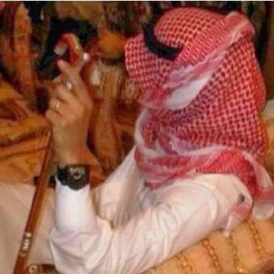 انا ولد شيخا على الطيب شاب توسط مجاليس العرب من طيبه كريم ومن نخاه ماخاب