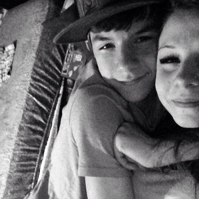 tayloveszachary's profile picture. I'm Taylor . Zachs my everything ❤️ follow mee fuckers