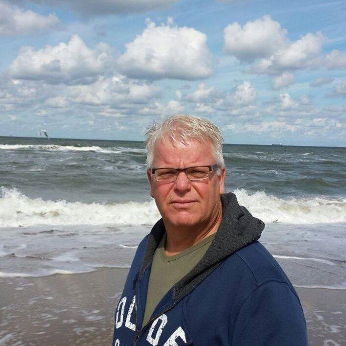 Werkzaam bij Rijkswaterstaat en bij ROC Mondriaan en teamleider bij GDA Zami 1