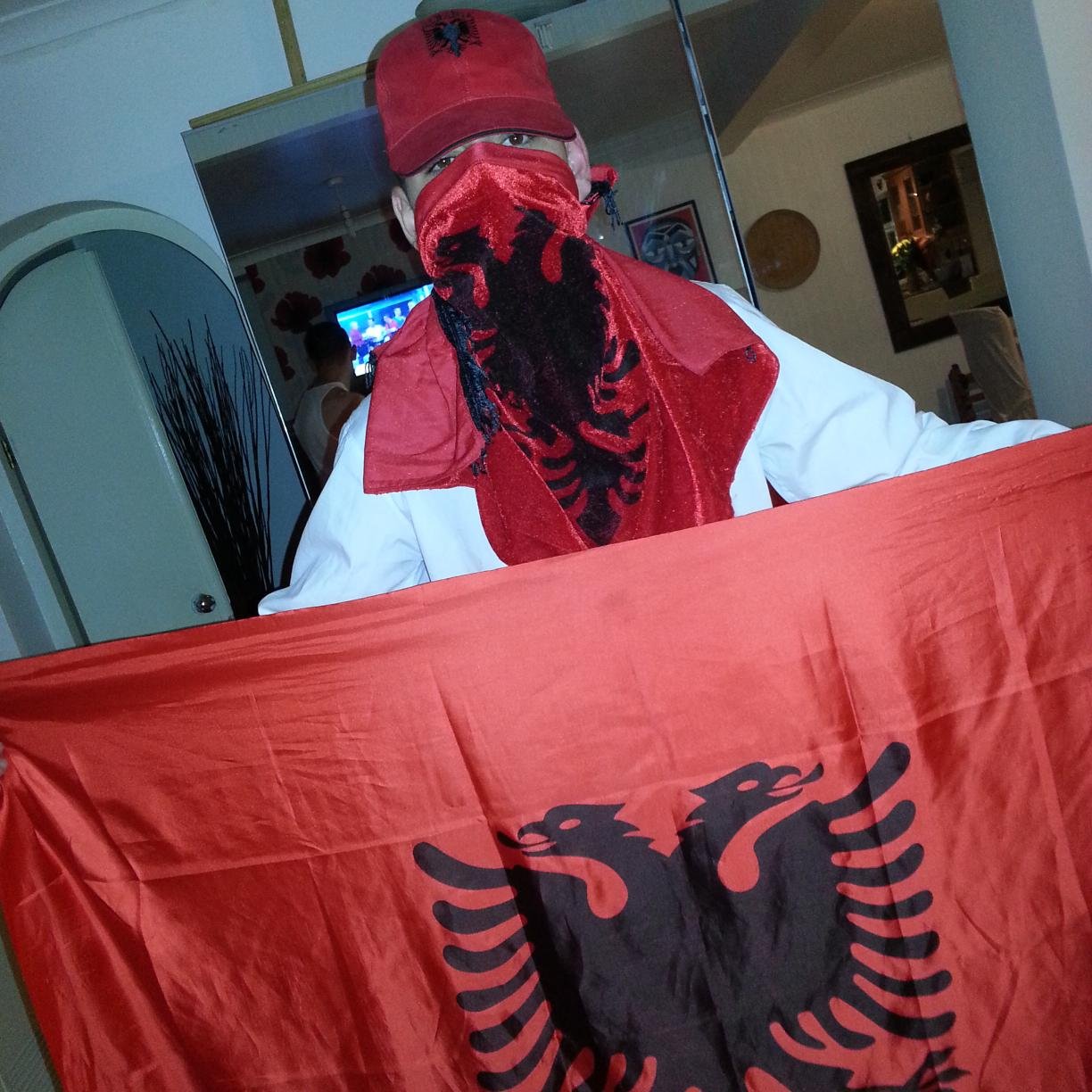 SerbiaFuck's profile picture. 