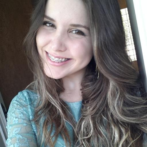 Você é tão alto quanto o seu coração o deixa ser, e você é tão pequeno quanto o mundo faz você parecer.