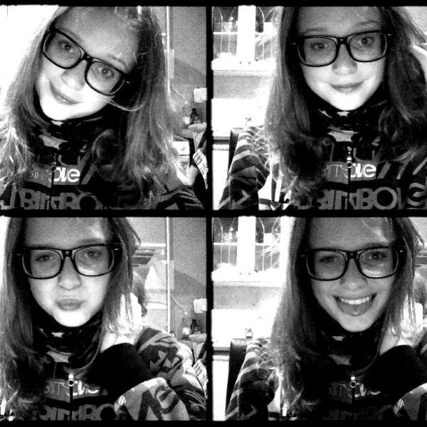 Janka_Princess's profile picture. I am not afraid to keep on living,
I am not afraid to walk this world alone. 3
 pls follow me :*