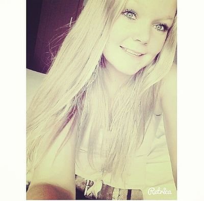 - instagram ; xdaphnevdbeek