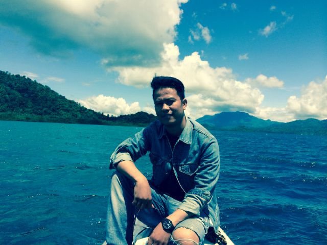 Hidup itu sederhana, bila ingin berbuat baik, jangan dipikirkan...tapi LAKUKAN saja