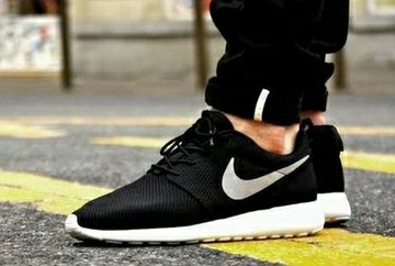 PEDIDOS DE ZAPATILLAS ROSHE RUN: 2014 35€, CON ESTAMPADOS 40€, 2015 45€. AIR FORCE ONE 45€. MD. ZARAGOZA - ESPAÑA.