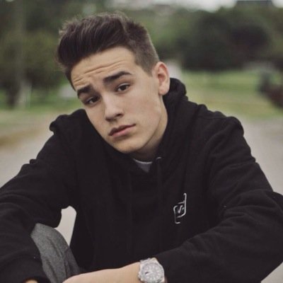RT this and tag jacob  { https://t.co/KaEHAnT4jw } if not UNFOLLOWED