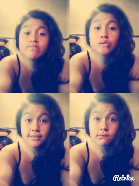 Bueno soy un poco loquilla jeje y casi siempre me rio de todo pero soy buena gente y soy muy confiada ah si tambien perdono pero no olvido !! :)