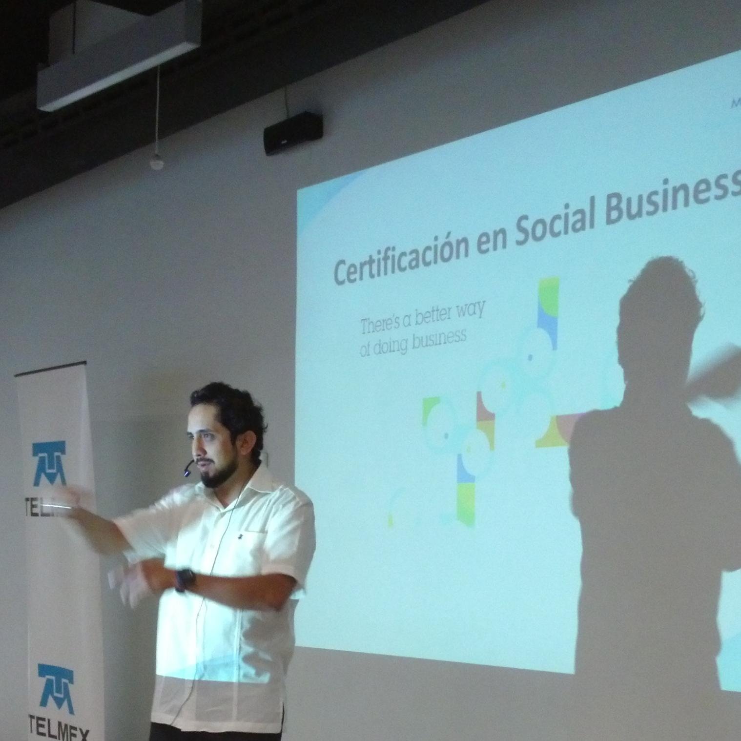 Emprendedor, experto en Wordpress, instructor de tecnología. Teniendo aventuras con PHP y MySQL.