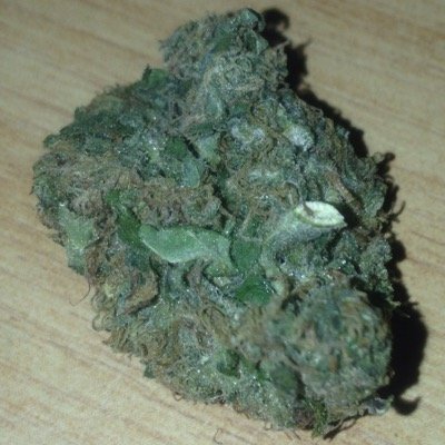 That's right, you can buy 2g's of #Marijuana right here sent discreetly to you. If you're wanting to grow your own get 500 #seeds for $50