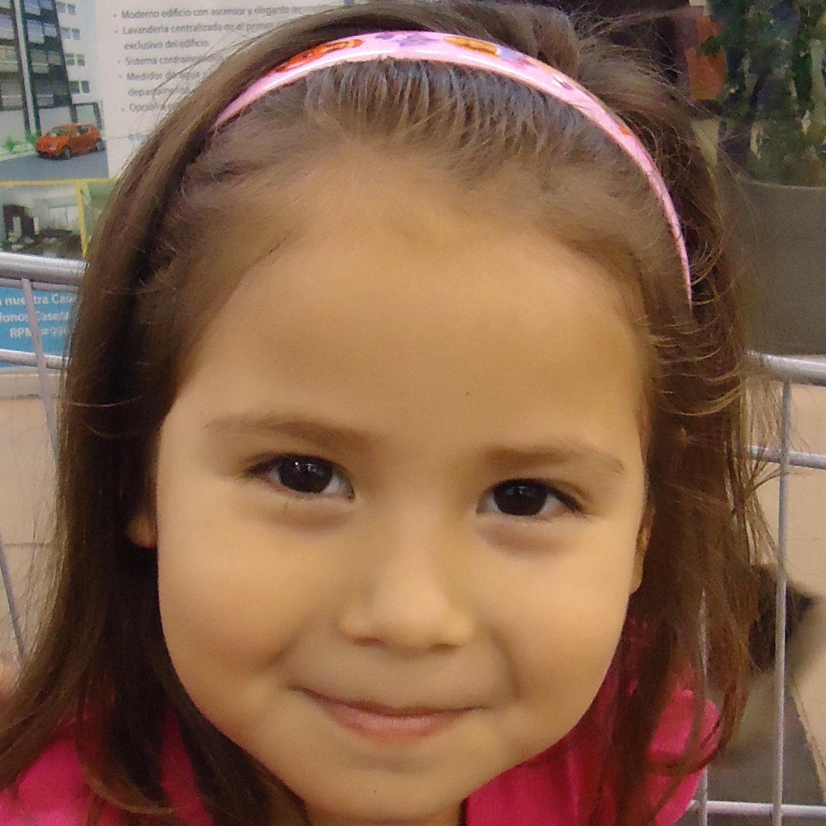 DeYisella's profile picture. 