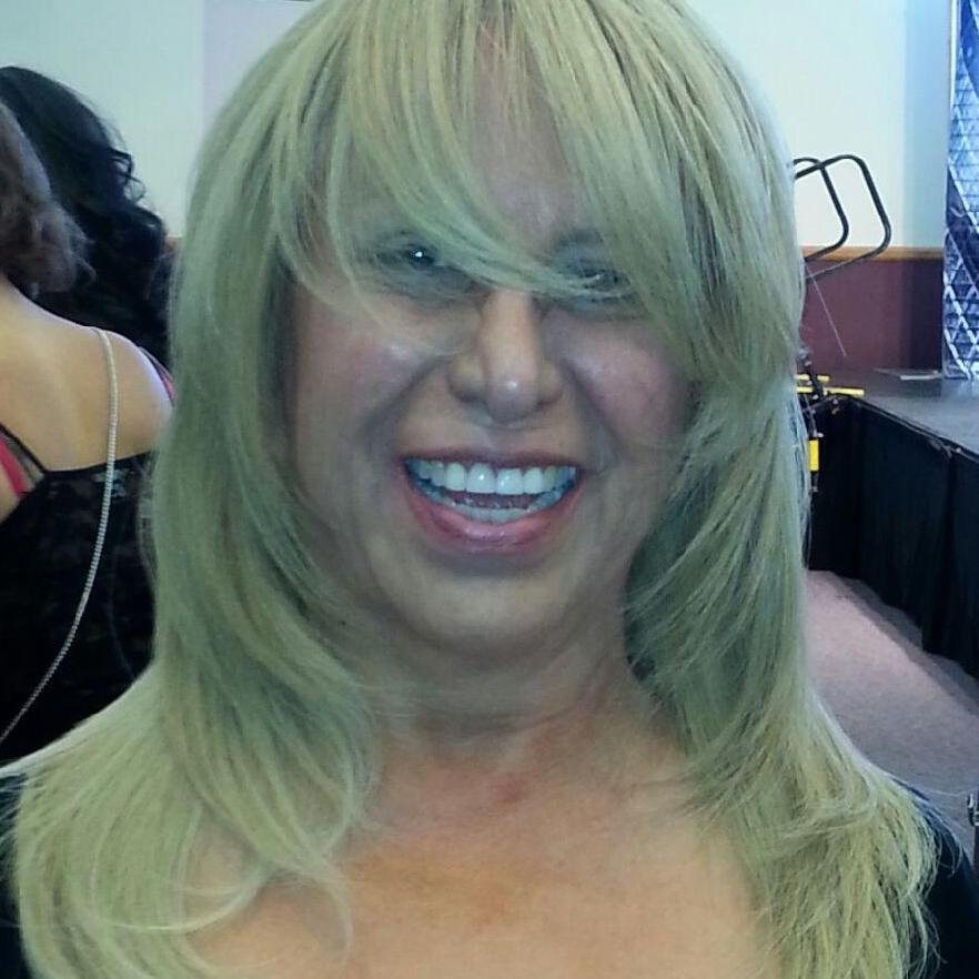 RuthClipsnSkin's profile picture. Cosmetologist and Esthetician